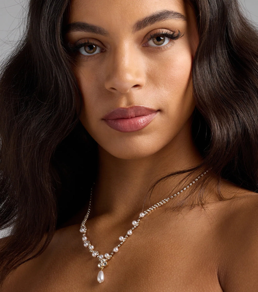 Chic Elegance Rhinestone And Pearl Necklace | Windsor