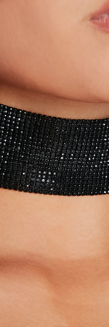 Alluring Look Rhinestone Choker Necklace