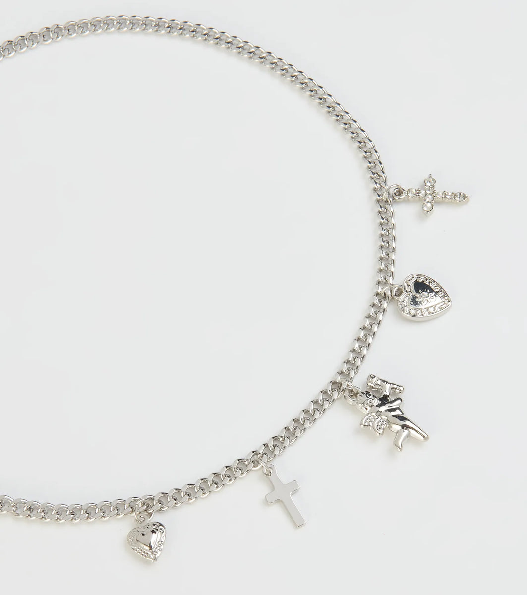 Feelin' Trendy Chain-Link Charm Necklace | Windsor
