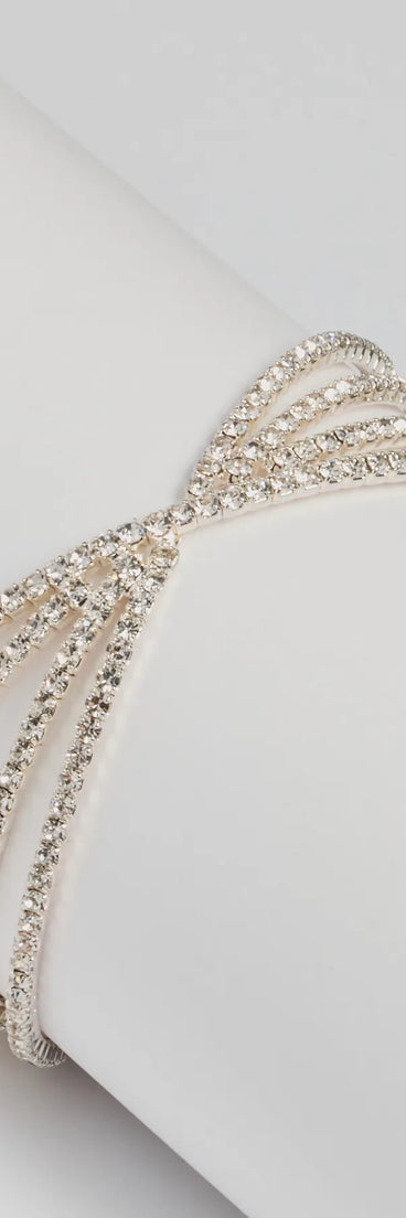 Upgrade your style game for 2025 with the Encircled Glam Memory Wire Rhinestone Bracelet in silver, perfect for any fashion-forward wardrobe.