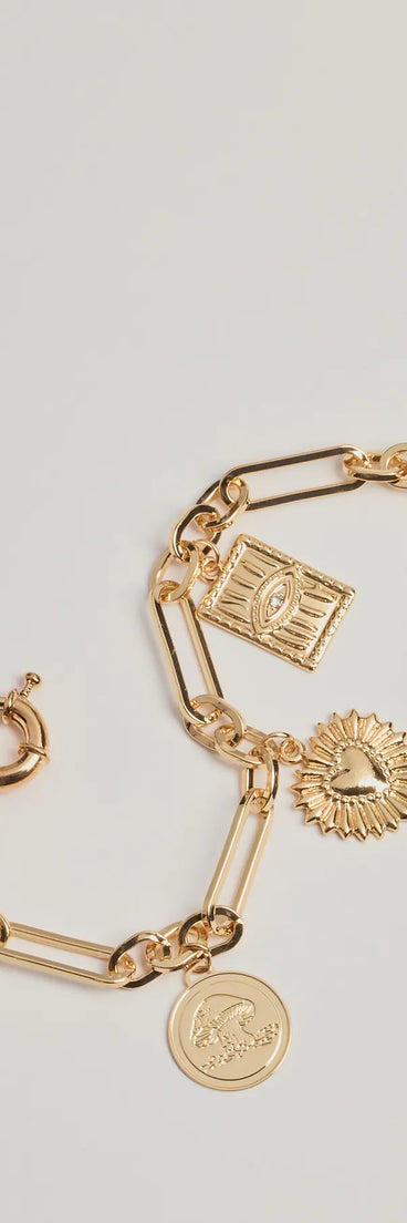 Adorable Charm Chain Bracelet, a trendy gold addition to women's going-out outfits, is ideal for Christmas party outfits, chic NYE attire, or winter night-out looks that keep you on-trend!