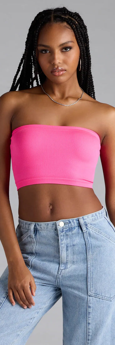 With its midriff cut and trend-forward fit, the Major Fave Ribbed Knit Bandeau Top is a pink crop top made to pair with skirts, denim, or whatever vibe you're feeling this season.