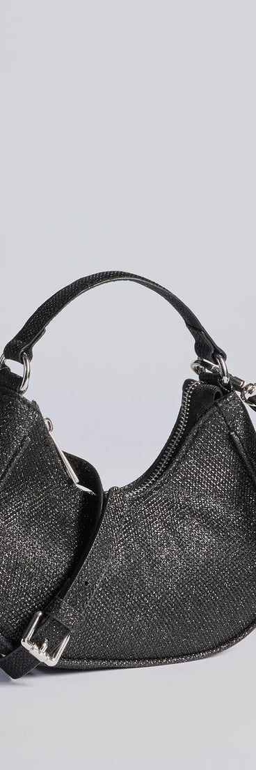 Get ready for any event with the All The Glitz Glitter Mesh Handbag in black, an essential start to creating a versatile holiday outfit for women for holiday parties, cocktail hours, or NYE events.