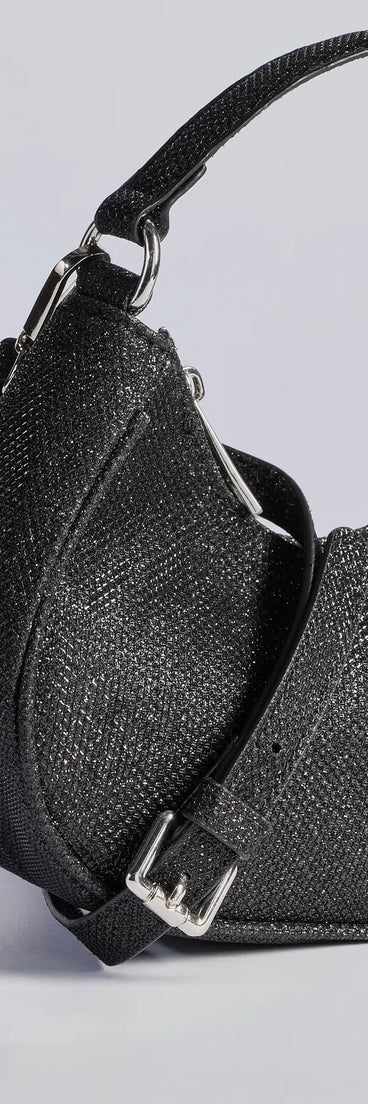 Get ready for any event with the All The Glitz Glitter Mesh Handbag in black, an essential start to creating a versatile holiday outfit for women for holiday parties, cocktail hours, or NYE events.