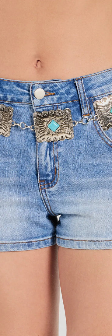 Upgrade your style game for 2025 with the Rodeo Aesthetic Western Concho Belt in turquoise, perfect for any fashion-forward wardrobe.