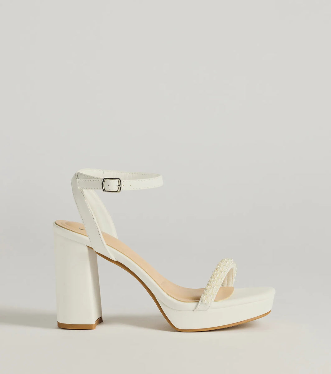 ボニー HOKA ONEONE スニーカー 「HOKA ONE for emmi」W BONDI 9