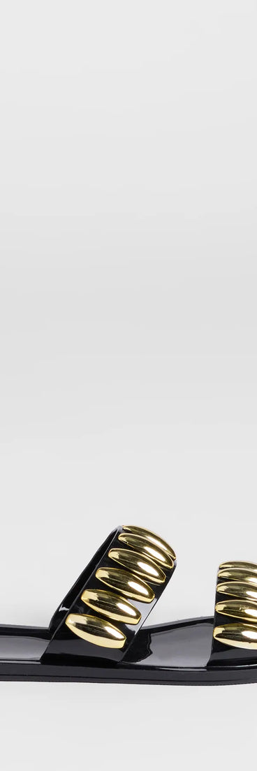 Get inspired with the Such A Stud Strappy Jelly Sandals, a feed-worthy gold piece that’s part of Windsor's updated and curated women’s clothing edit packed with must-have fall outfit ideas.