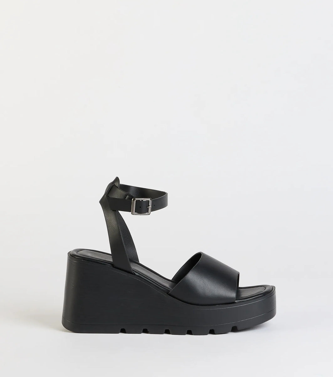 90s Wish Platform Wedges Windsor