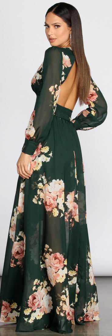 Irina Floral Chiffon A-Line Dress creates the perfect summer wedding guest dress or cocktail party dresss with stylish details in the latest trends for 2023!