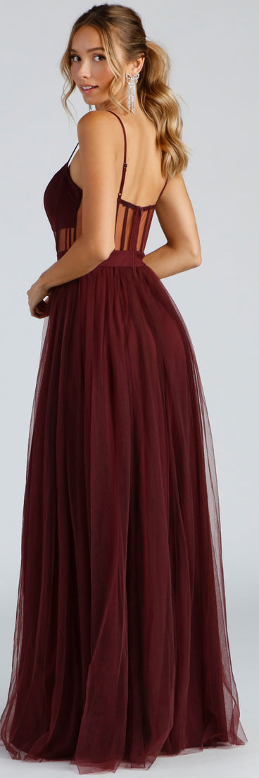 Kim Mesh Corset Tulle Formal Dress creates the perfect summer wedding guest dress or cocktail party dresss with stylish details in the latest trends for 2023!