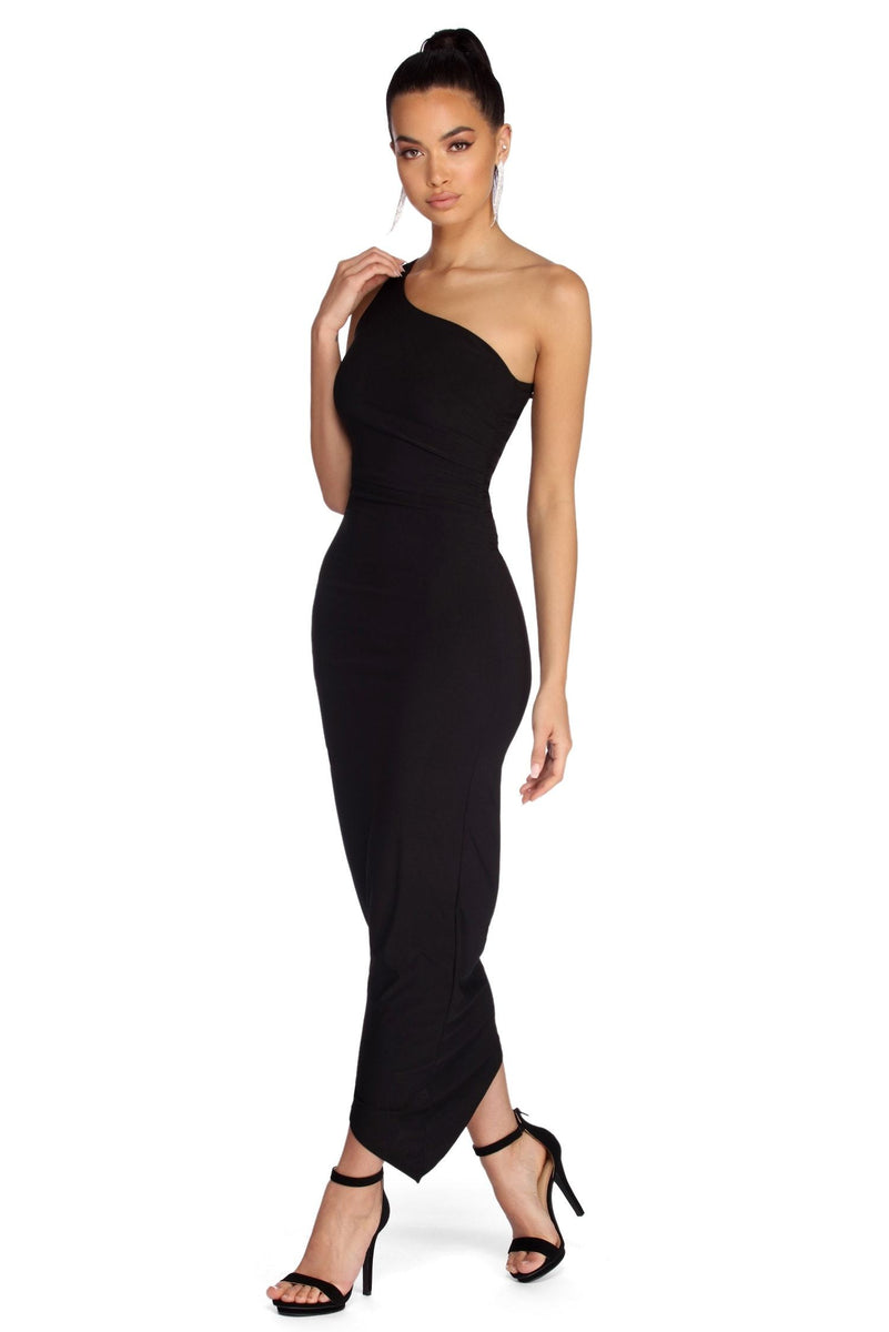 Verona Formal One Charming Shoulder Ruched Dress