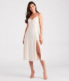 Chic Flowy Chiffon Midi Dress creates the perfect summer wedding guest dress or cocktail party dresss with stylish details in the latest trends for 2023!