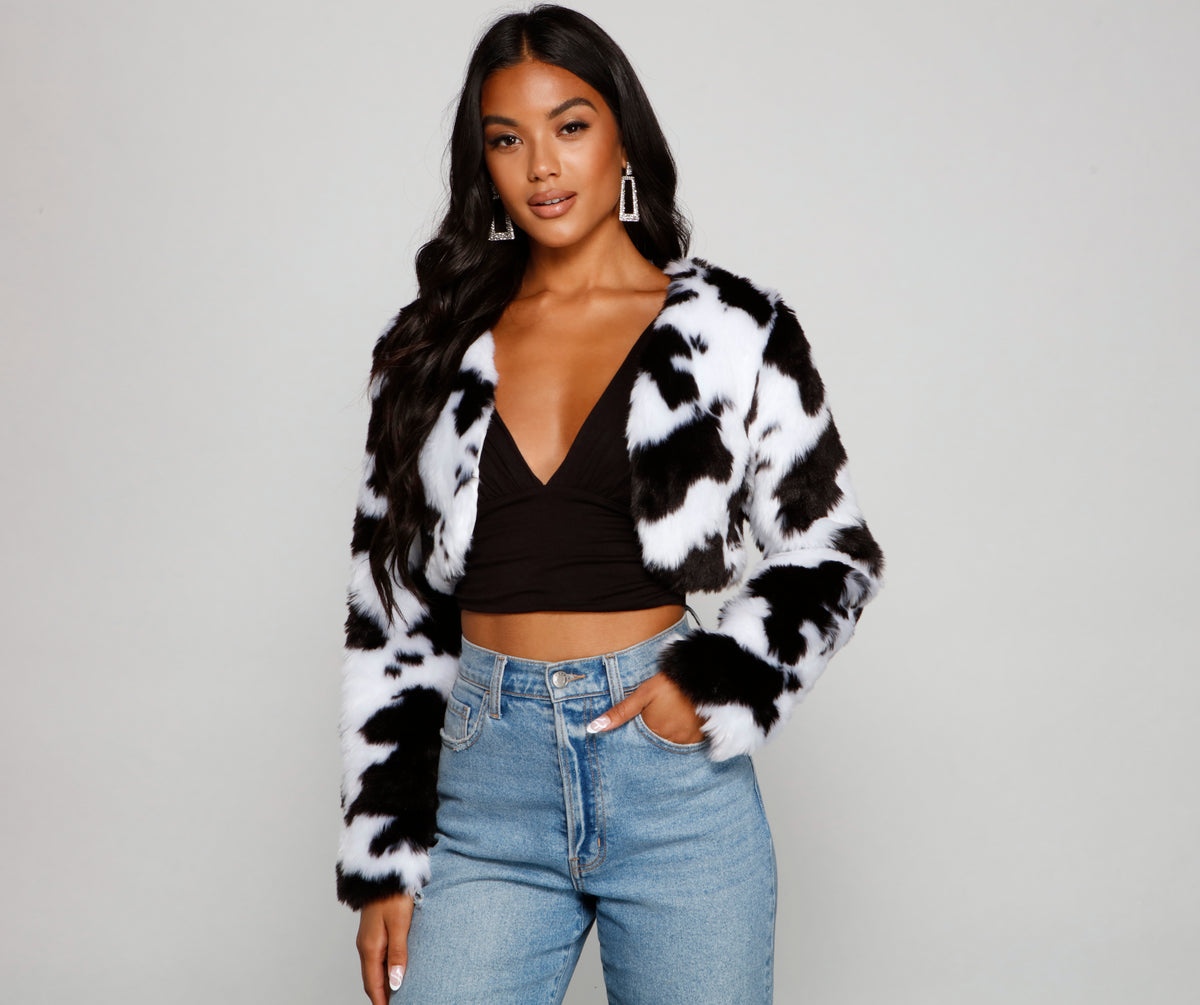 最安値　LEINWANDE Mama's Faux-fur Jacket 最終値下げ LEINWÄNDE Mama's Faux-fur Jacket Frame Faux Fur