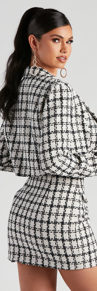 Social Scene Plaid Tweed Blazer helps create the best summer outfit for a look that slays at any event or occasion!