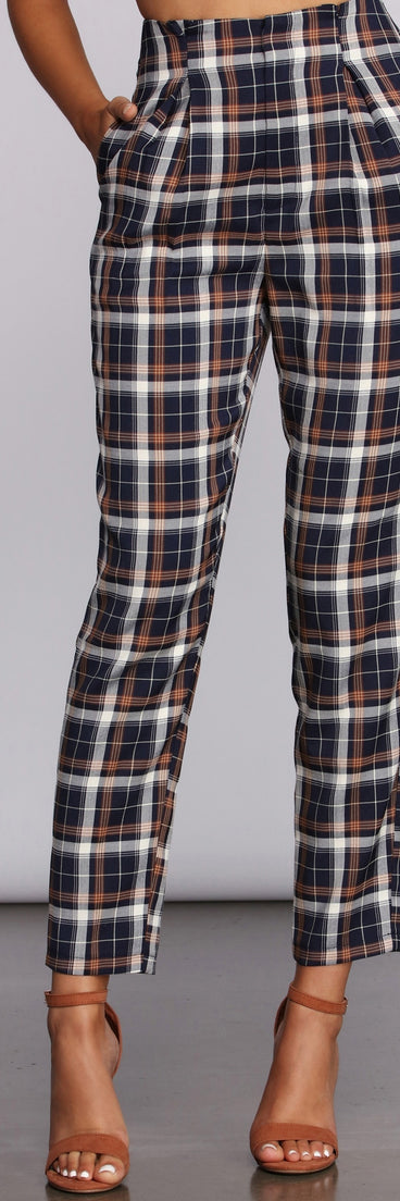 You’ll look stunning in the Plaid It Up Pants when paired with its matching separate to create a glam clothing set perfect for a New Year’s Eve Party Outfit or Holiday Outfit for any event!