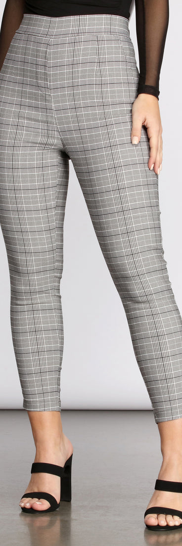 Pull Up In Plaid Mid Rise Skinny Trousers provides a stylish start to creating your best summer outfits of the season with on-trend details for 2023!