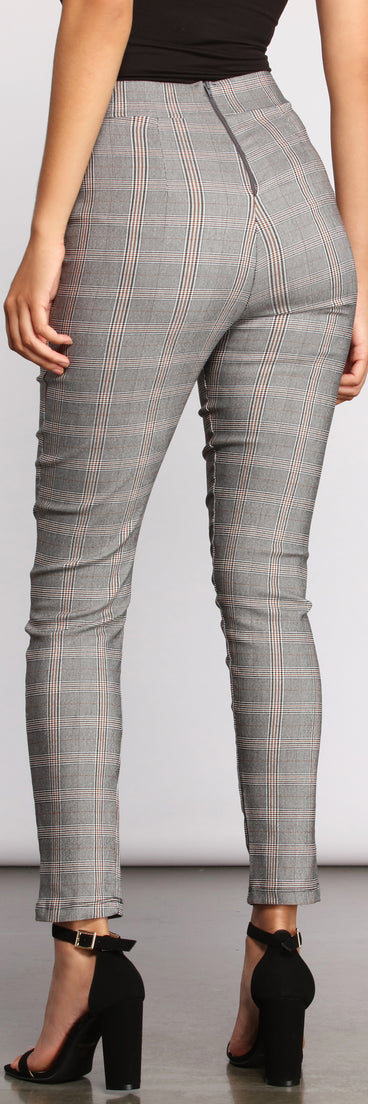 High Waist Tie Front Plaid Skinny Pants provides a stylish start to creating your best summer outfits of the season with on-trend details for 2023!