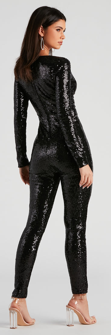 Perfect Shimmer Sequin V-Neck Jumpsuit provides a stylish start to creating your best summer outfits of the season with on-trend details for 2023!