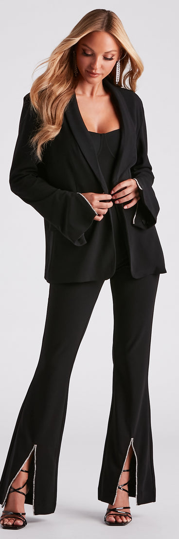 Serious Sparkle Rhinestone Trim Pants provides a stylish start to creating your best summer outfits of the season with on-trend details for 2023!