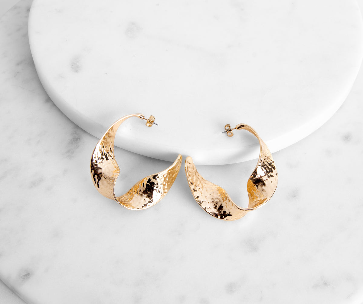 Twist Me Up Earrings & Windsor