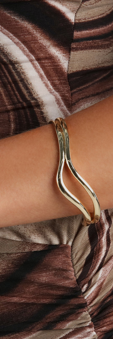 Trendy Find Curved Cuff Bracelet