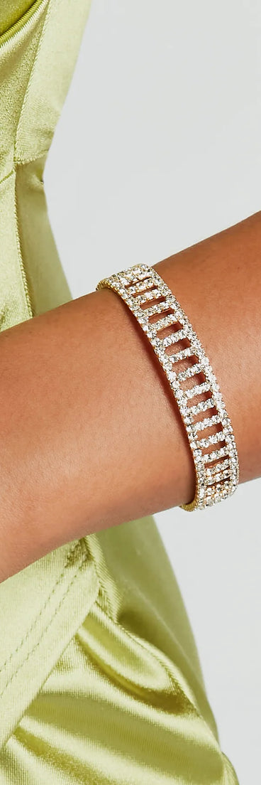 Level Up The Luxe Rhinestone Cutout Bracelet, a trendy addition to women's going-out outfits, is ideal for holiday outfits, chic GNO attire, or going-out looks that keep you feeling cofident and stylish!