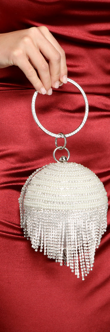 Dazzle Queen Pearl Fringe Sphere Clutch is a stunning choice for a bridesmaid dress or maid of honor dress, and to feel beautiful at Homecoming 2023, fall or winter weddings, formals, & military balls!