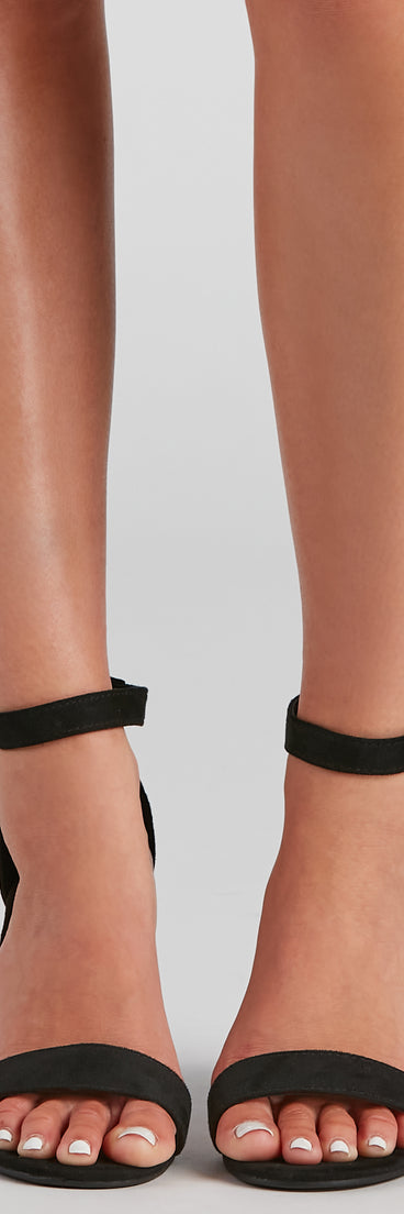 Classic Style Wide-Fit Block Heels are chic ladies' shoes to complete your best 2023 outfits. They come in a variety of trendy women's shoe styles like platforms and dressy low-heels, & are available in wide widths for better comfort.