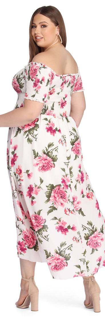 Plus Flowy Floral Maxi Dress