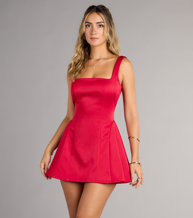 Style your seasonal looks with the Selma Short A-Line Dress, a trend-right, fall dress designed for any plan on your calendar with new and unqiue details.
