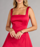 Style your seasonal looks with the Selma Short A-Line Dress, a trend-right, fall dress designed for any plan on your calendar with new and unqiue details.