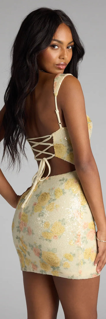 Style your seasonal looks with the Elara Floral Sequin Lace-Up Mini Dress, a trend-right, yellow fall dress designed for any plan on your calendar with new and unqiue details.