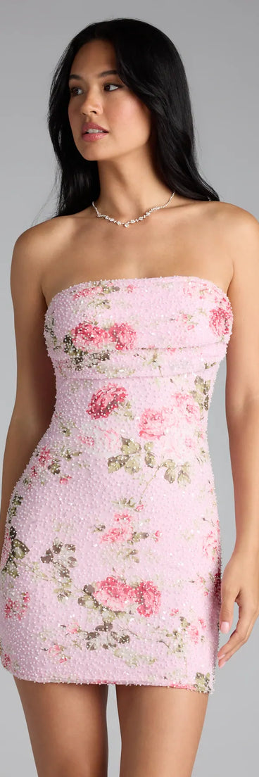 Bring a fun and feminine vibe with the Louisa Strapless Floral Beaded Mesh Mini Dress, a scroll-stopping style from Windsor's pink homecoming dress collection that brings playful charm to every HOCO moment.