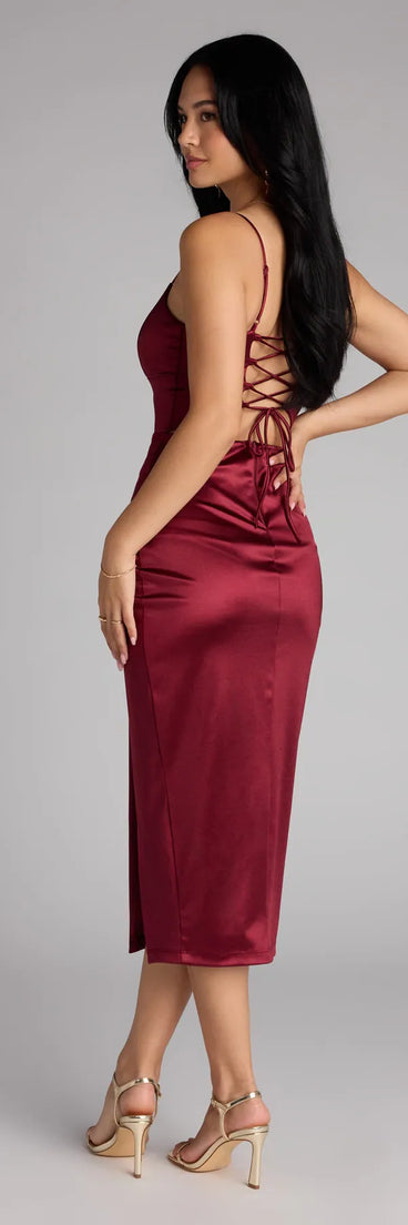 Slip into polished style with this satin midi dress—the Tori Lace-Up Satin Midi Formal Dress in wine stuns with a flattering length and stylish details for dinners, parties, or weddings.