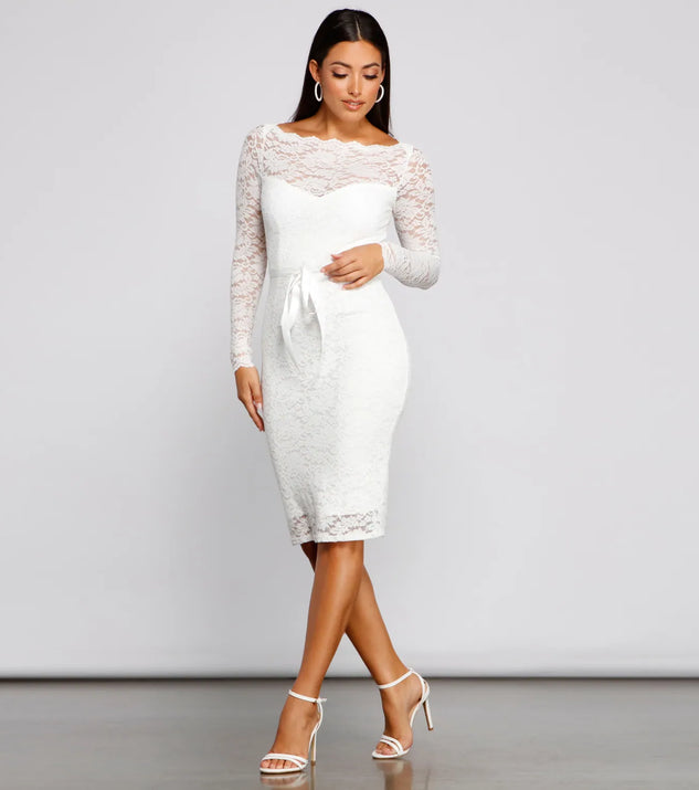 Keely Lace Sweetheart Midi Dress