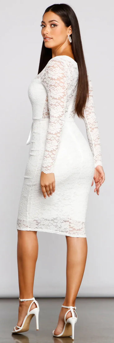 Keely Lace Sweetheart Midi Dress
