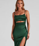 Make a bold statement in the Seona Formal Satin Midi Dress in hunter green, the perfect green dress for weddings, cocktail hours, nights out, and/or seasonal celebrations.