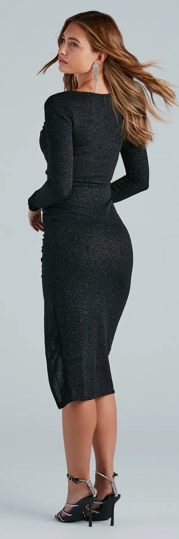 The midi dress length on the April Formal Glitter Long Sleeve Midi Dress provides an elevated silhouette perfect for any party, occasion, or everyday styling.