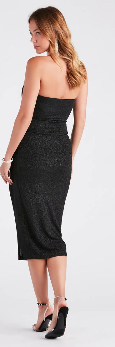 The midi dress length on the Livia Glitter Knit High Slit Formal Midi Dress provides an elevated silhouette perfect for any party, occasion, or everyday styling.
