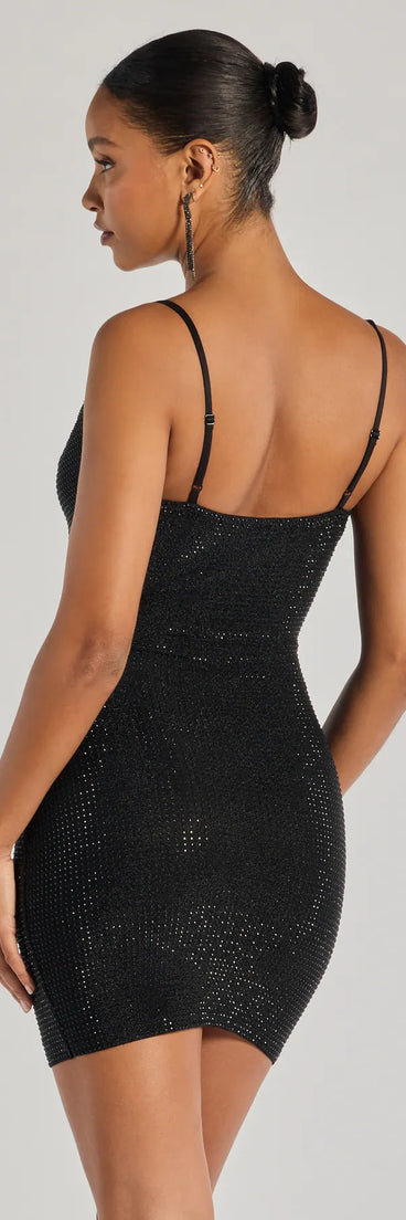 Own every entrance in the Paige Rhinestone Formal Bodycon Mini Dress, a black party dress perfect for milestone birthdays and grad parties, or dancing through weekend nights and unforgettable bachelorette celebrations.