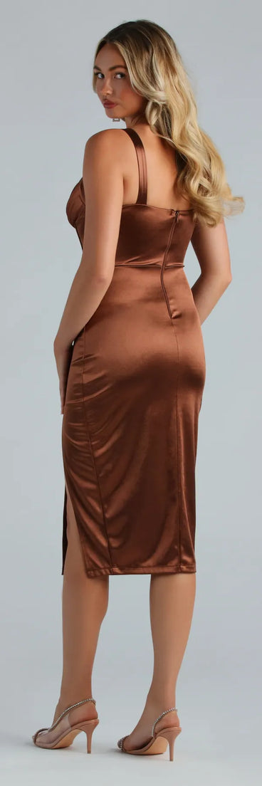 The Rae Formal Satin Corset Midi Dress is an elegant brown formal dress in a rich seasonal color and with unique design accents that make dressing up for winter parties, holiday balls, or festive gatherings effortless!