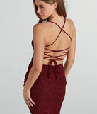 Own every entrance in the Adley Formal Glitter Lace-Up Midi Dress, a burgundy party dress perfect for milestone birthdays and grad parties, or dancing through summer nights and unforgettable bachelorette celebrations.