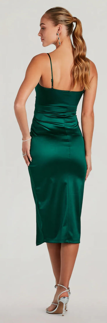 Own the evening in the Harriet Formal Satin Corset Midi Dress in hunter green, a sultry cocktail dress perfect for rooftop parties and stylish soirées.