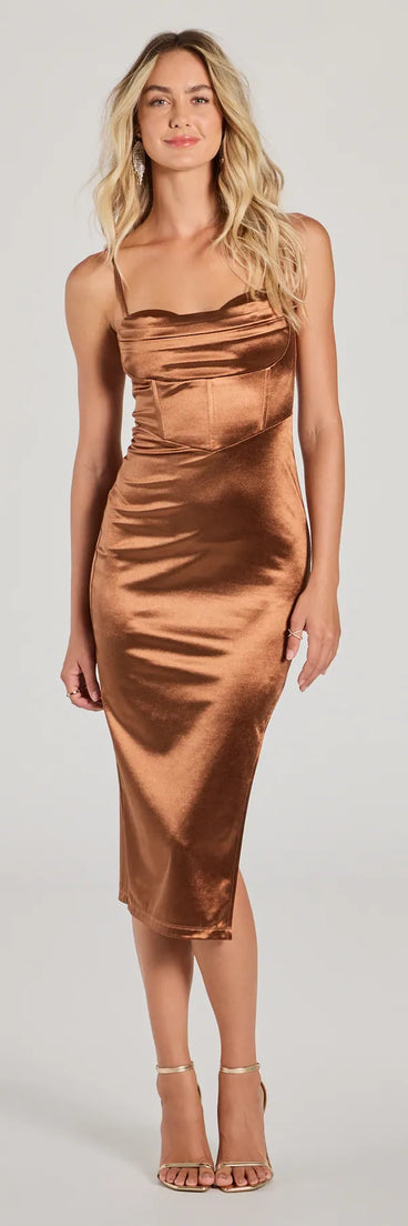 The midi dress length on the Poppy High Slit Satin Formal Corset Midi Dress provides an elevated silhouette perfect for any party, occasion, or everyday styling.
