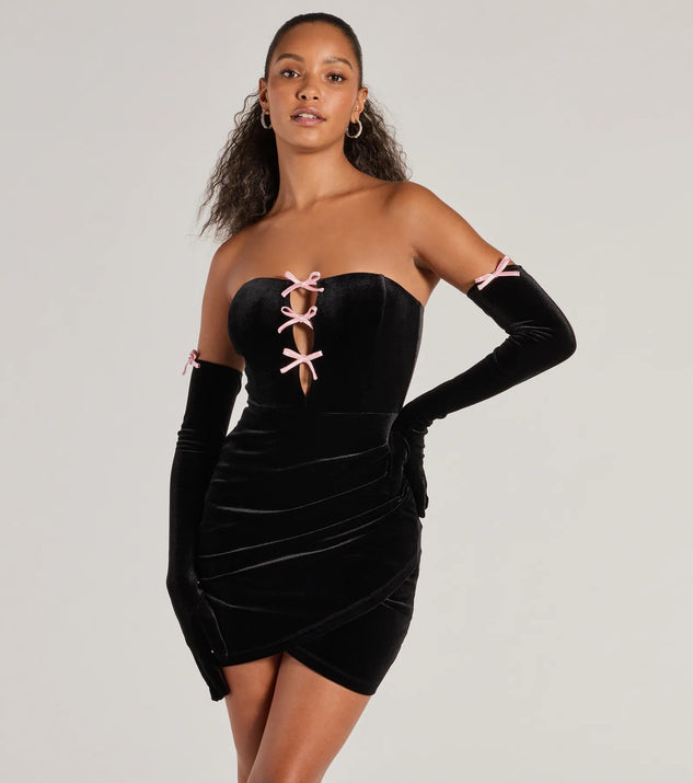 Own every entrance in the Serena Off-The-Shoulder Bow Velvet Dress With Gloves, a black party dress perfect for milestone birthdays and grad parties, or dancing through summer nights and unforgettable bachelorette celebrations.