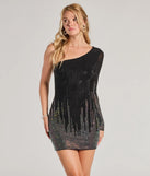 Step into seasonal chic with the Mylah Rhinestone Mesh One-Shoulder Mini Dress, a black mini dress featuring an above-the-knee cut ideal for cocktail parties, festive gatherings, or clubwear.