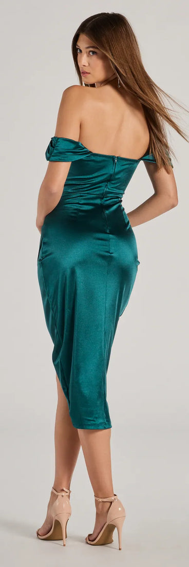 Own the spotlight in the Gaia Satin Off-The-Shoulder Wrap Midi Dress, a hunter green formal dress crafted to deliver luxe style for autumn weddings, Military Balls, or any special event.