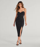With its mid-calf hem and popular flattering fit, the Arlowe Glitter Lace Corset Midi Dress in black nails the balance of trend and ease, redefining go-to midi dresses for any occasion.