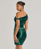 Own the evening in the Marleigh Satin Off-Shoulder Mini Dress in hunter green, a sultry cocktail dress perfect for rooftop parties and stylish soirées.