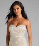 Step into summer looking effortlessly chic in the Sianna Strapless Bodycon Satin Midi Formal Dress in ivory, a must-have Windsor dress for your warm-weather wardrobe.